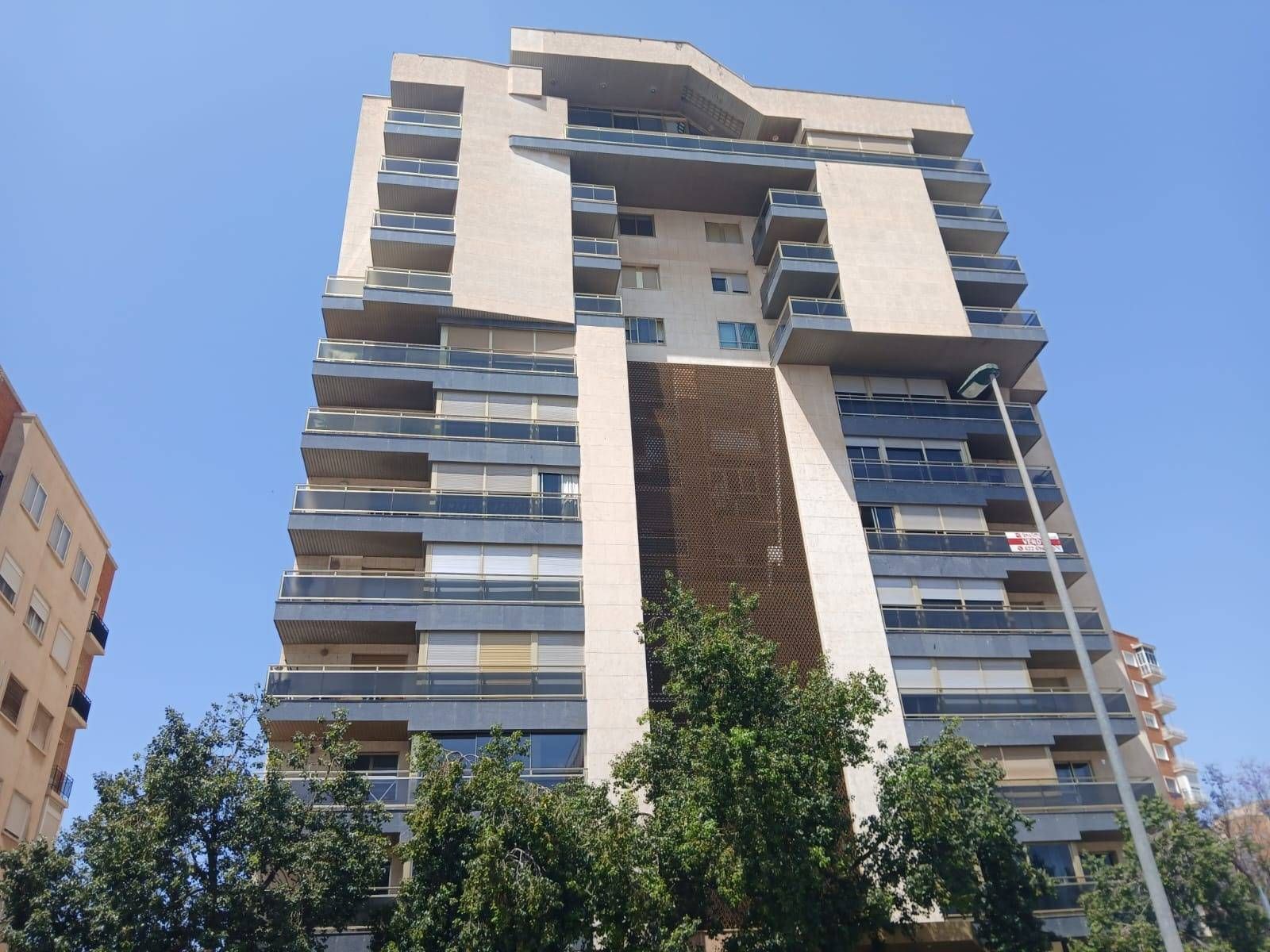 Vista exterior de Pis en venda en Cartagena amb Parquet, Terrassa i Traster