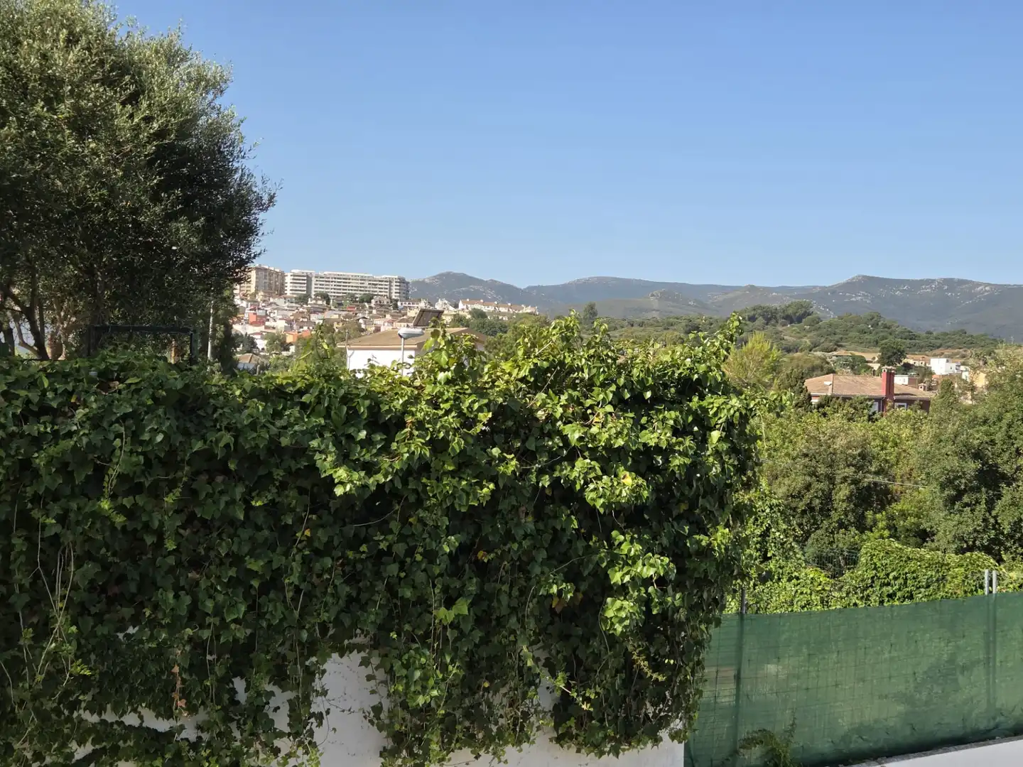 Exterior view of Houses for sale in Algeciras  with Swimming Pool and Furnished