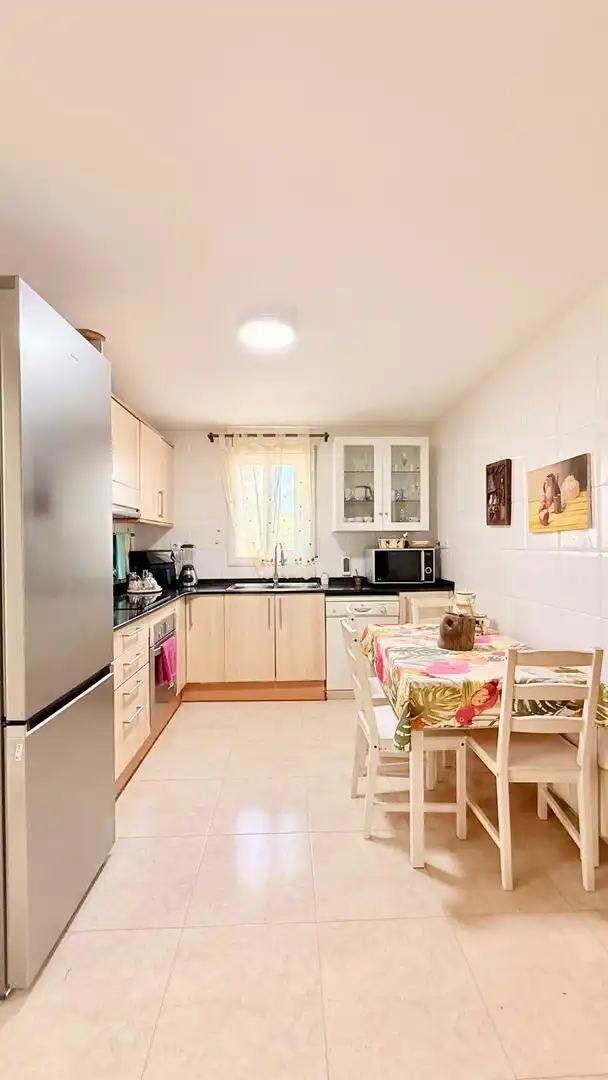 Cocina de Casa adosada en venta en Calafell con Aire acondicionado, Calefacción y Jardín privado