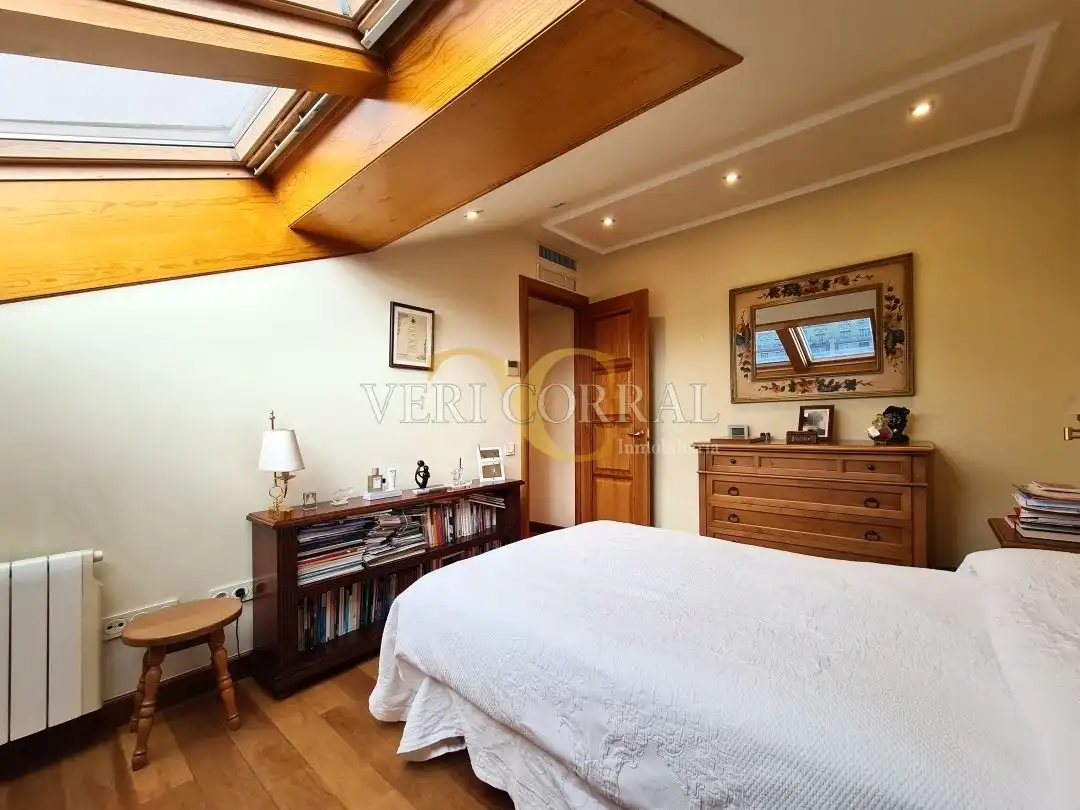 Bedroom of Flat for sale in Oviedo   with Heating, Terrace and Storage room
