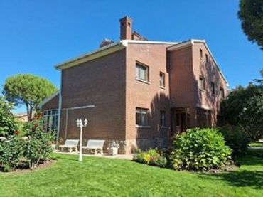 Villa mit Pool zum Verkauf in El Bosque