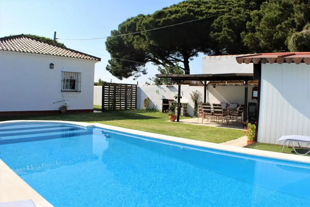 Jardí de Casa o xalet de lloguer en Chiclana de la Frontera amb Jardí privat, Terrassa i Piscina