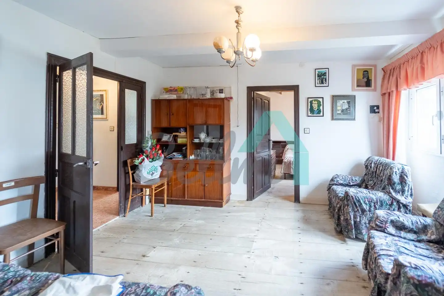 Sala de estar de Casa o chalet en venta en Illano con Calefacción, Jardín privado y Parquet
