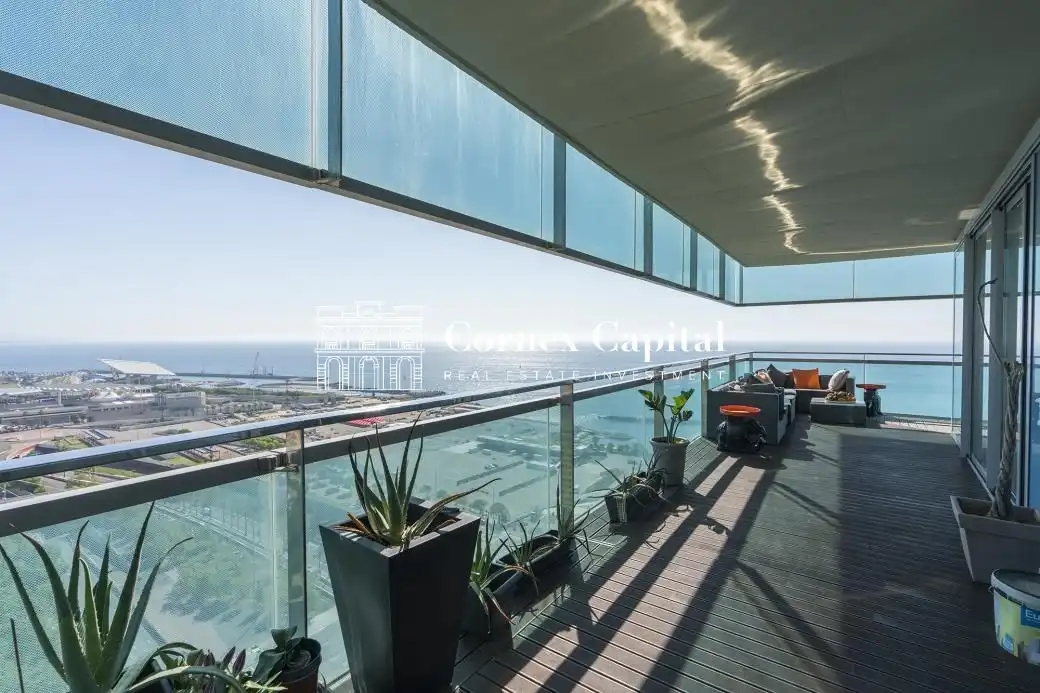 Terrasse von Wohnung zum Verkauf in Barcelona mit Klimaanlage, Heizung und Privatgarten