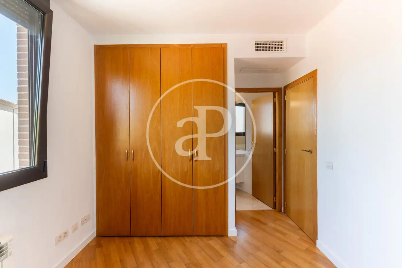 Dormitori de Àtic de lloguer en  Palma de Mallorca amb Aire condicionat, Calefacció i Jardí privat