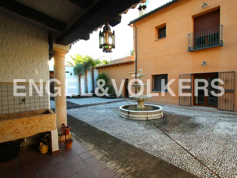 Vista exterior de Casa o xalet en venda en Xàtiva amb Aire condicionat, Calefacció i Jardí privat