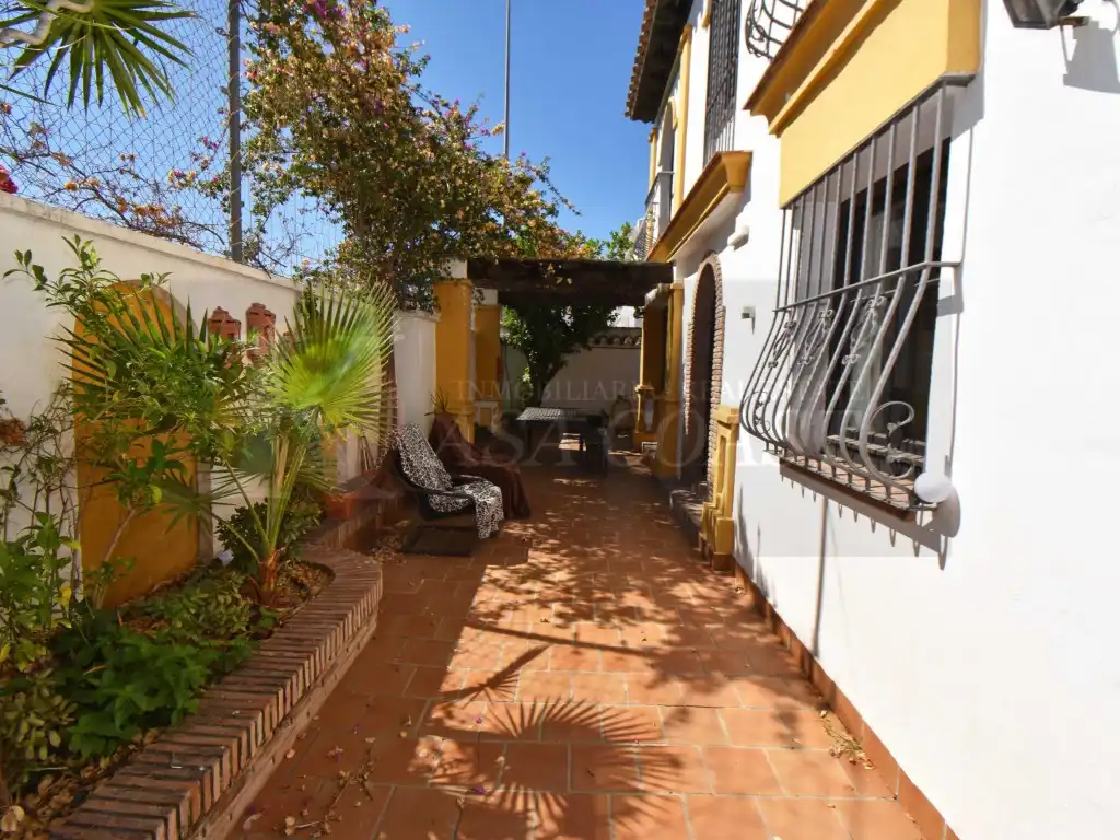 Jardín de Casa adosada en venta en Fuengirola con Aire acondicionado, Jardín privado y Terraza