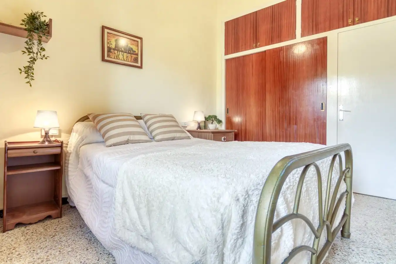 Dormitori de Finca rústica en venda en Riumors amb Jardí privat i Balcó