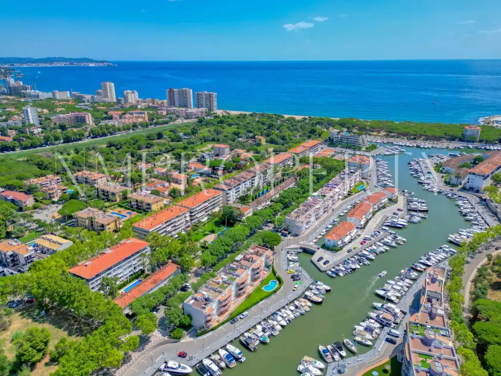 Àtic en venda a Avenida Verona I Terol, Port d'Aro