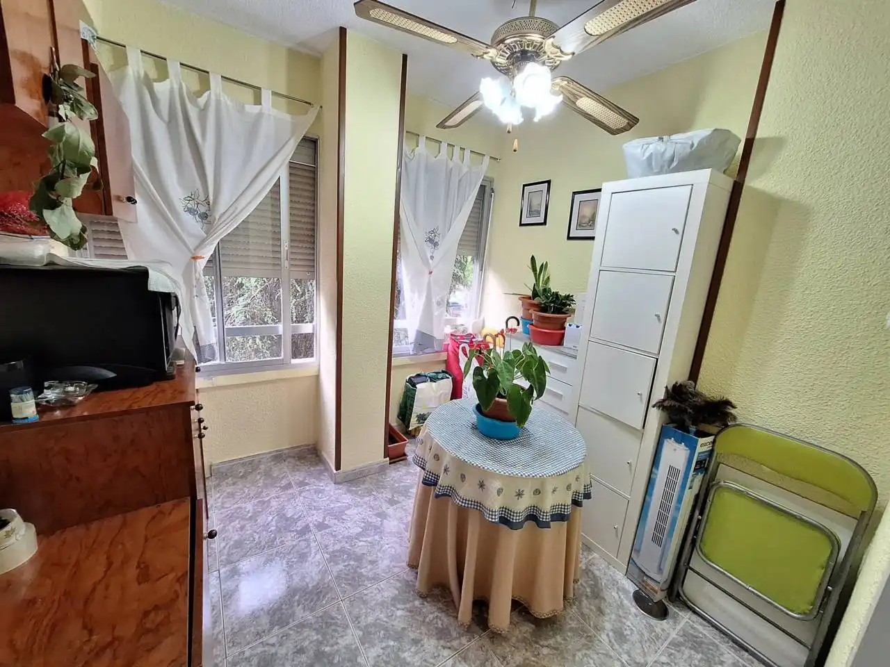 Bedroom of Flat for sale in Fuenlabrada  with Air Conditioner, Heating and Parquet flooring
