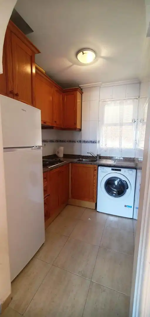 Cocina de Casa o chalet de alquiler en Torrevieja con Terraza, Amueblado y Balcón