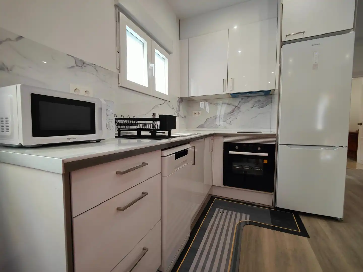 Kitchen of Apartments for rent in Granada  with Air Conditioner, Heating and Furnished