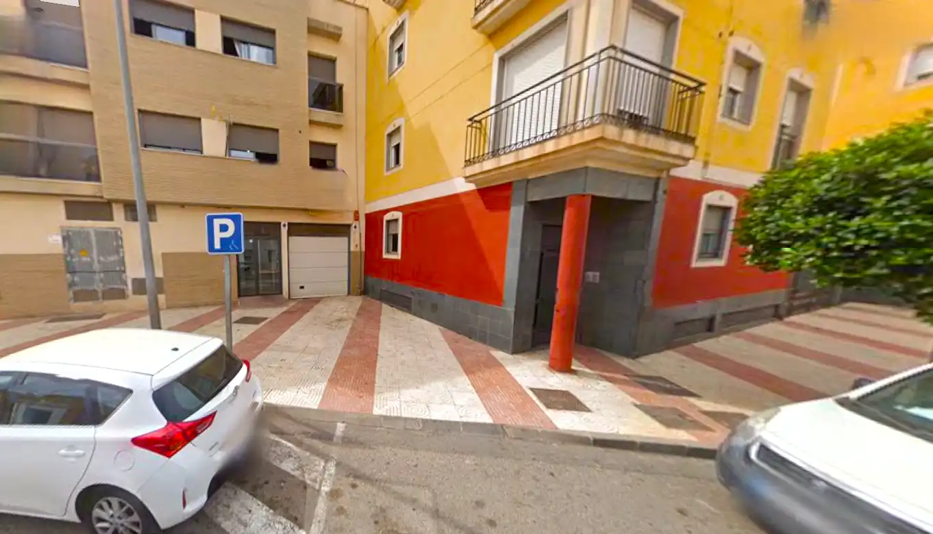Individual en venta en Pablo Picasso, imagen 2