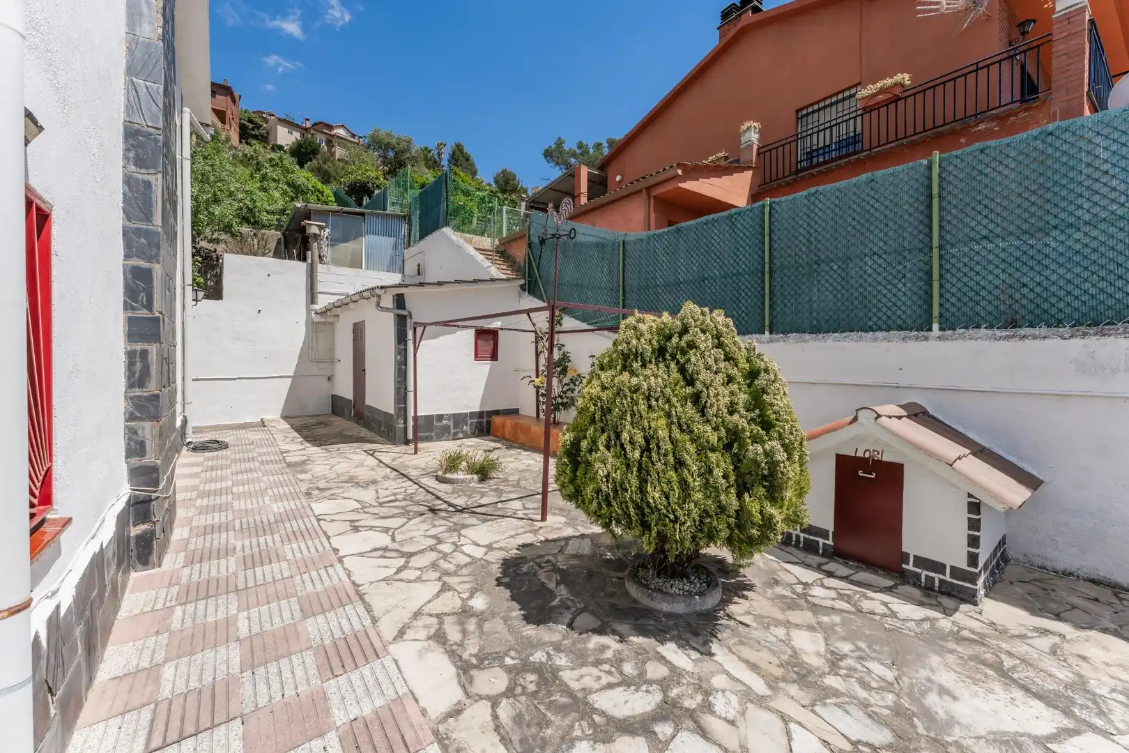 Vista exterior de Casa o chalet en venta en Sant Fost de Campsentelles con Calefacción, Jardín privado y Terraza