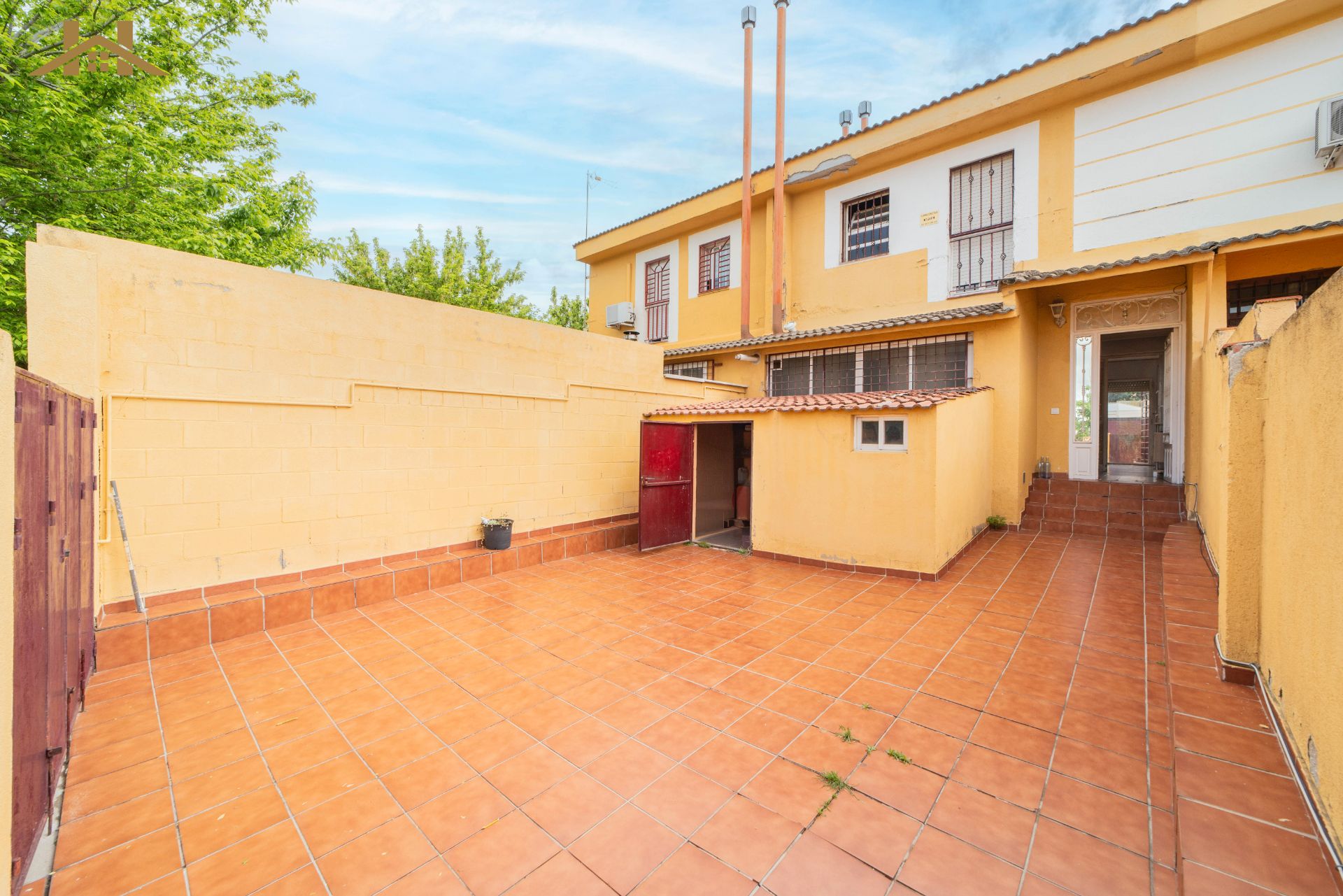 Exterior view of House or chalet for sale in Móstoles  with Heating, Parquet flooring and Terrace