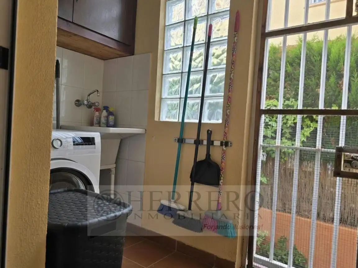Cocina de Casa adosada en venta en Gandia con Aire acondicionado, Calefacción y Jardín privado