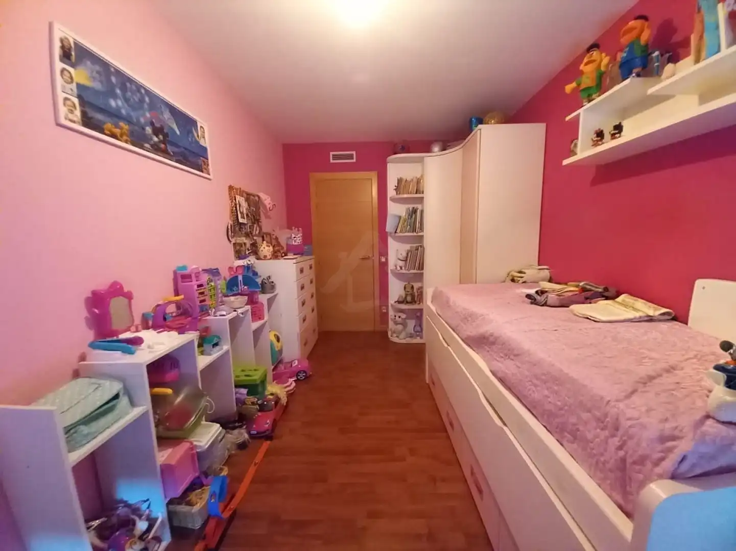 Bedroom of Flat for sale in  Logroño  with Air Conditioner, Heating and Private garden