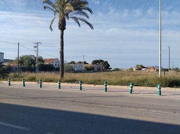 Grundstücke und Bauplätze zum Verkauf in Carretera Alcazares 80