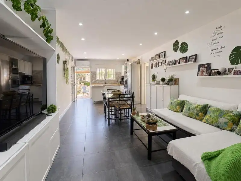 Sala d'estar de Casa o xalet en venda en Llucmajor amb Aire condicionat, Jardí privat i Traster