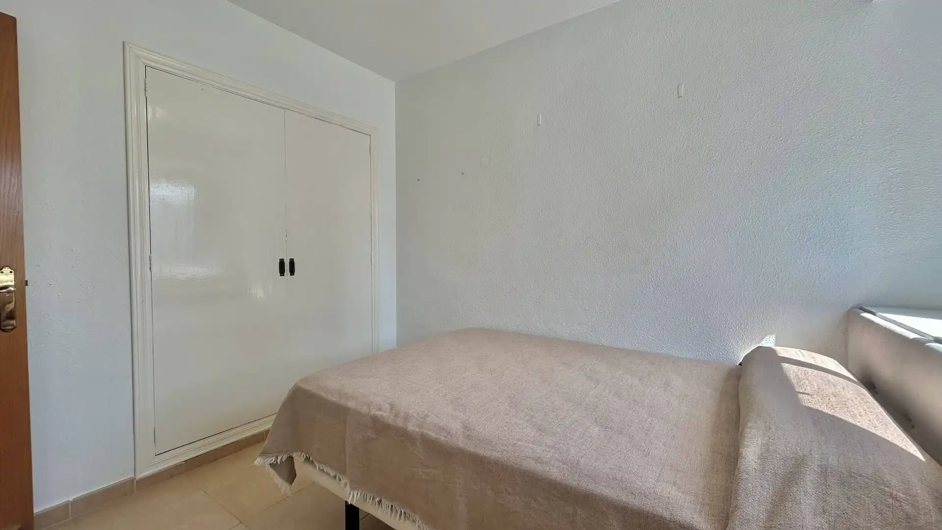 Bedroom of Apartments for rent in La Pobla de Farnals  with Air Conditioner, Parquet flooring and Terrace