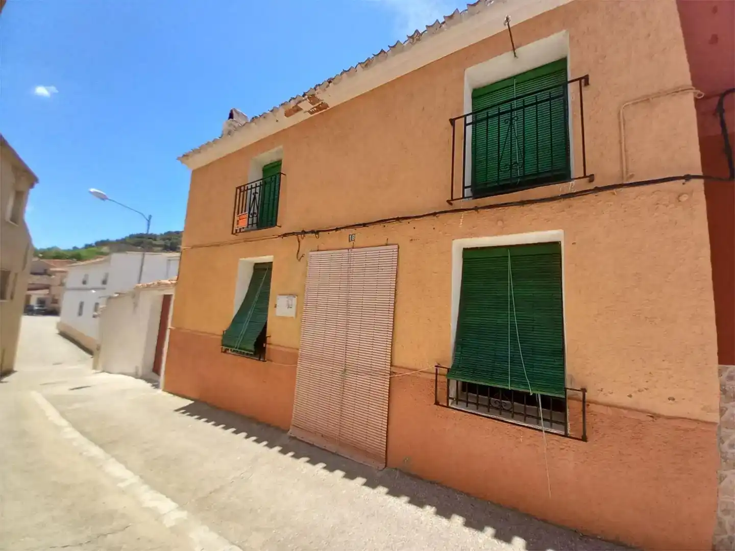 Vista exterior de Casa adosada en venta en Carcelén con Trastero y Amueblado