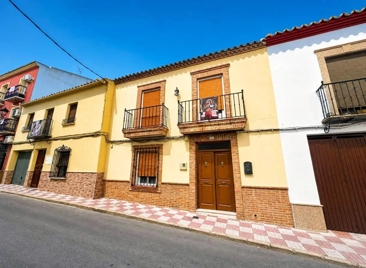 Exterior view of Houses for sale in Arjonilla  with Community pool