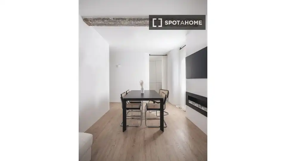 Piso con terraza en alquiler en L'Eixample, imagen 15