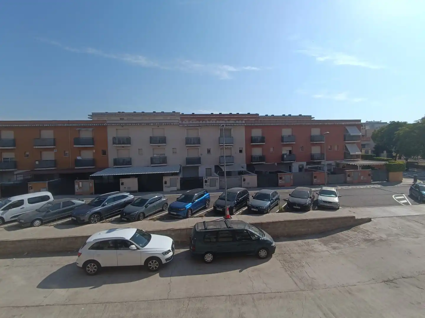Parking of Flat for rent in Constantí  with Oven, Washing machine and Microwave