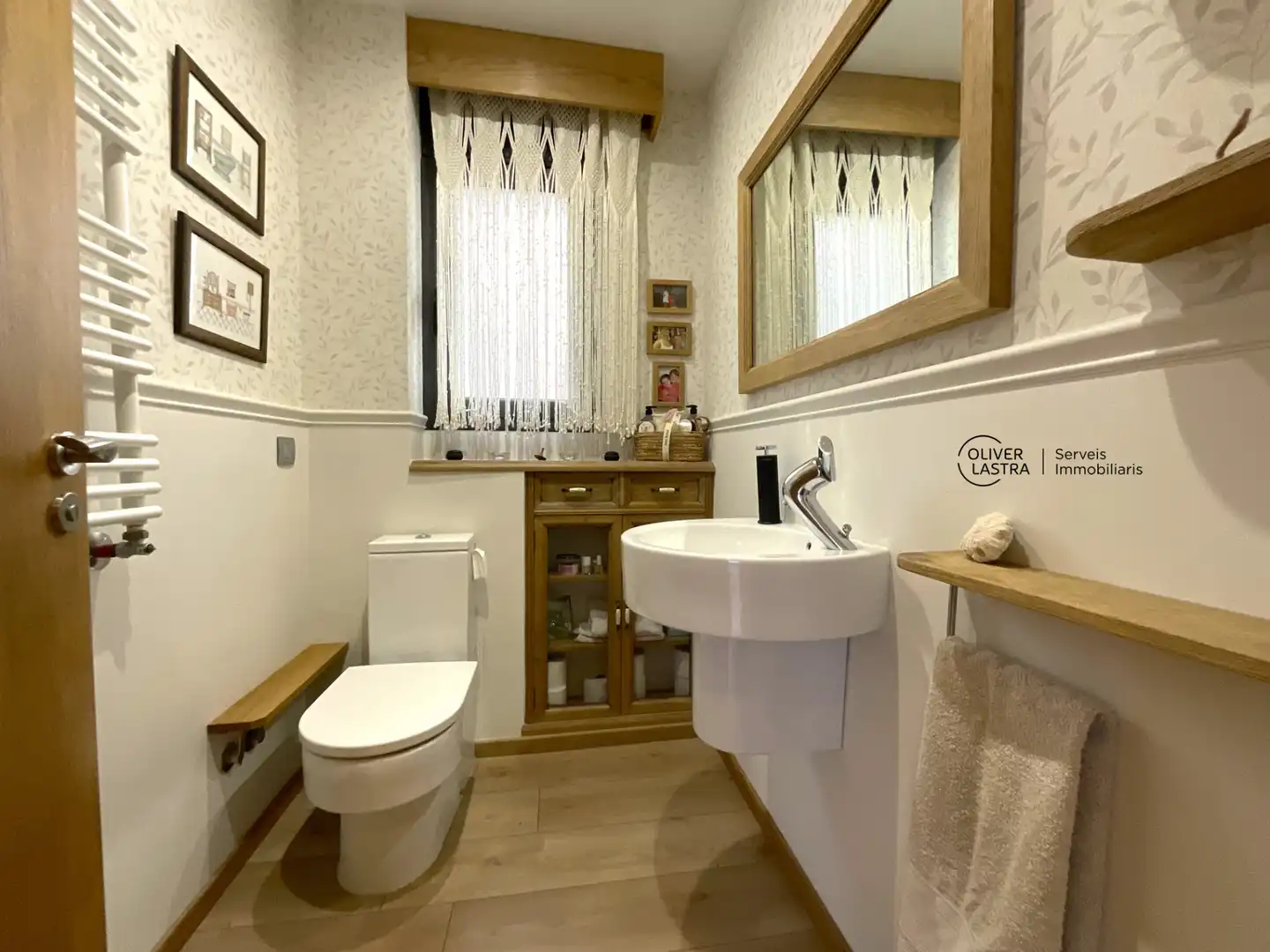 Baño de Casa o chalet en venta en Corbera de Llobregat con Aire acondicionado, Calefacción y Jardín privado