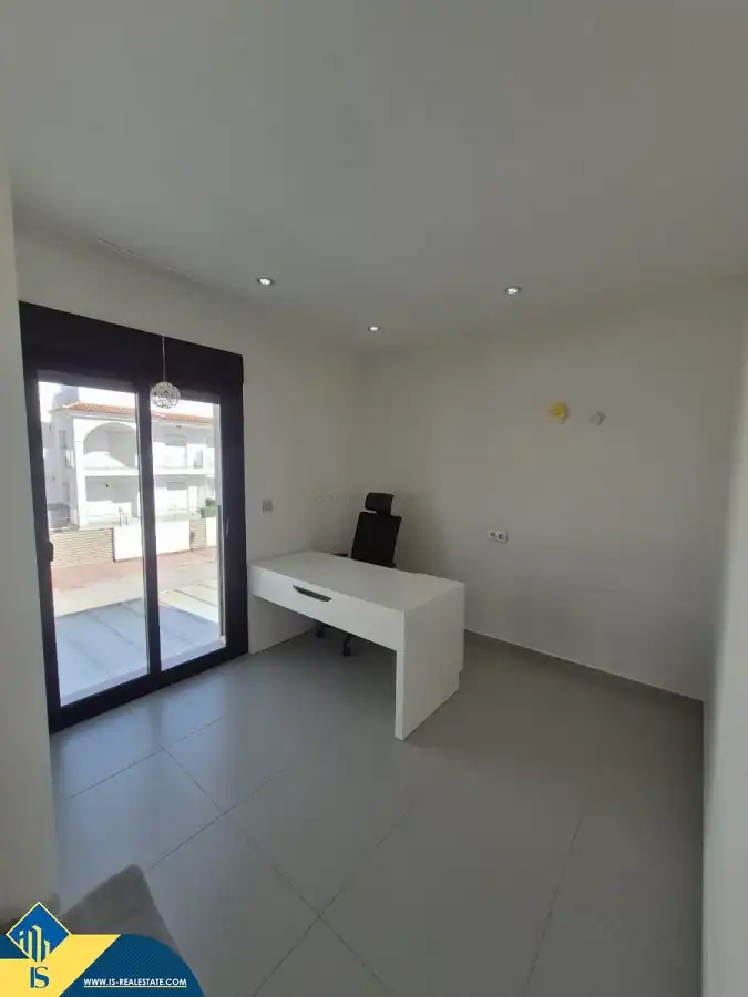 Casa o xalet en venda en Rojales amb Jardí privat, Terrassa i Moblat