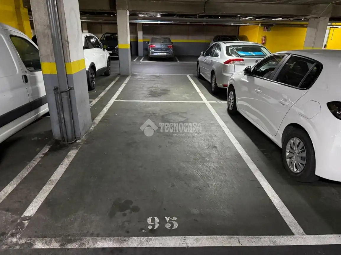 Parkplatz von Wohnung zum Verkauf in Guadalajara