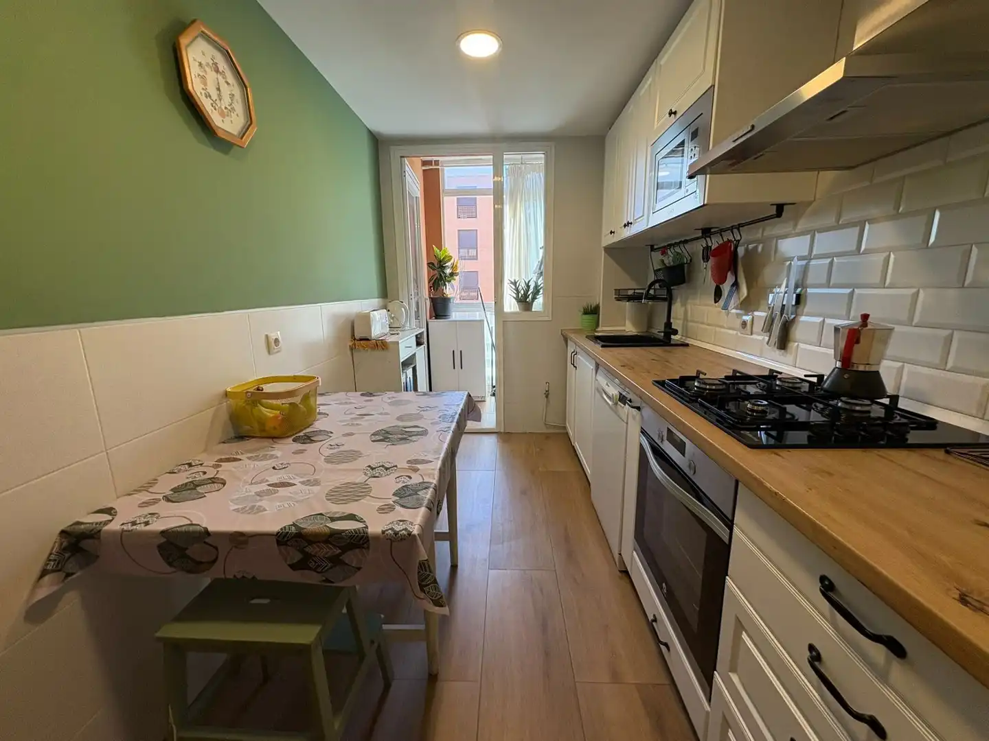 Küche von Wohnung zum Verkauf in Aranjuez mit Klimaanlage und Heizung