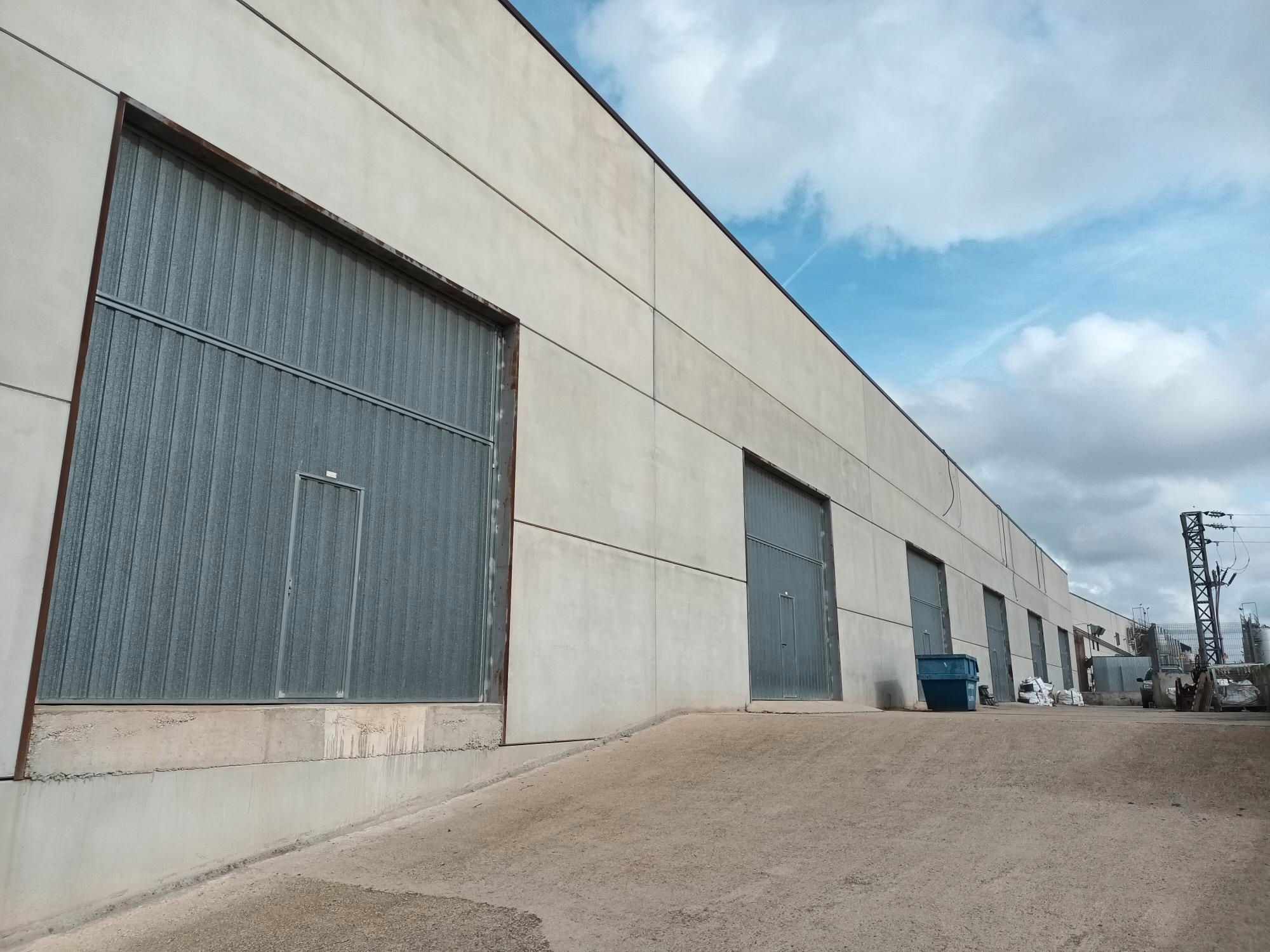 Exterior view of Industrial buildings for sale in Les Borges del Camp