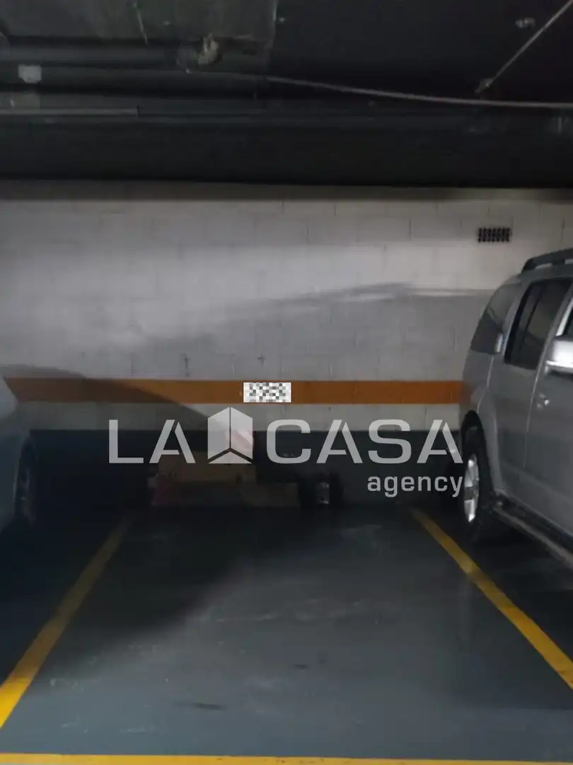 Parcheggio in vendita a Artigues - Llefià, imagen 4
