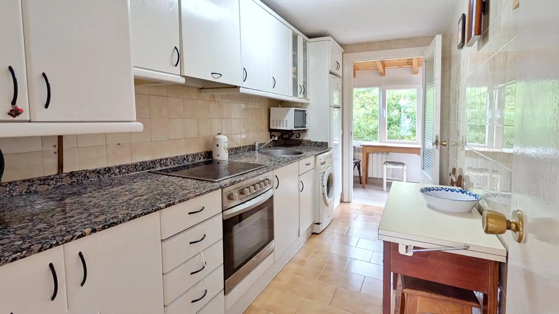 Cocina de Casa adosada en venta en Ribamontán al Mar con Calefacción, Jardín privado y Amueblado