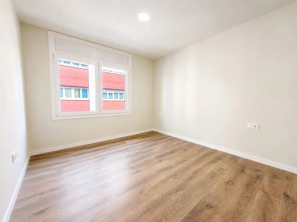 Habitación de Piso en venta en Girona
