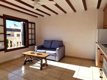 Apartamento con balcón en venta en Calle Navel 10