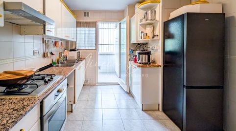 Foto 3 de Piso en venta en Estadi - Santa Anna, Vic