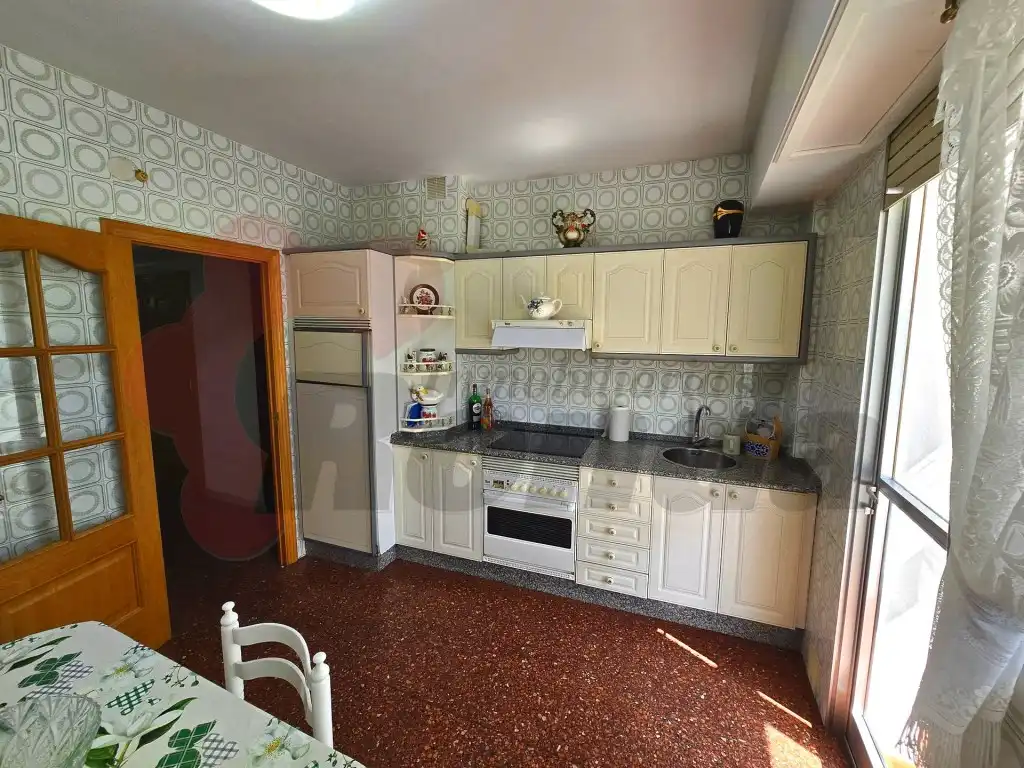 Kitchen of Flat for sale in Lugo