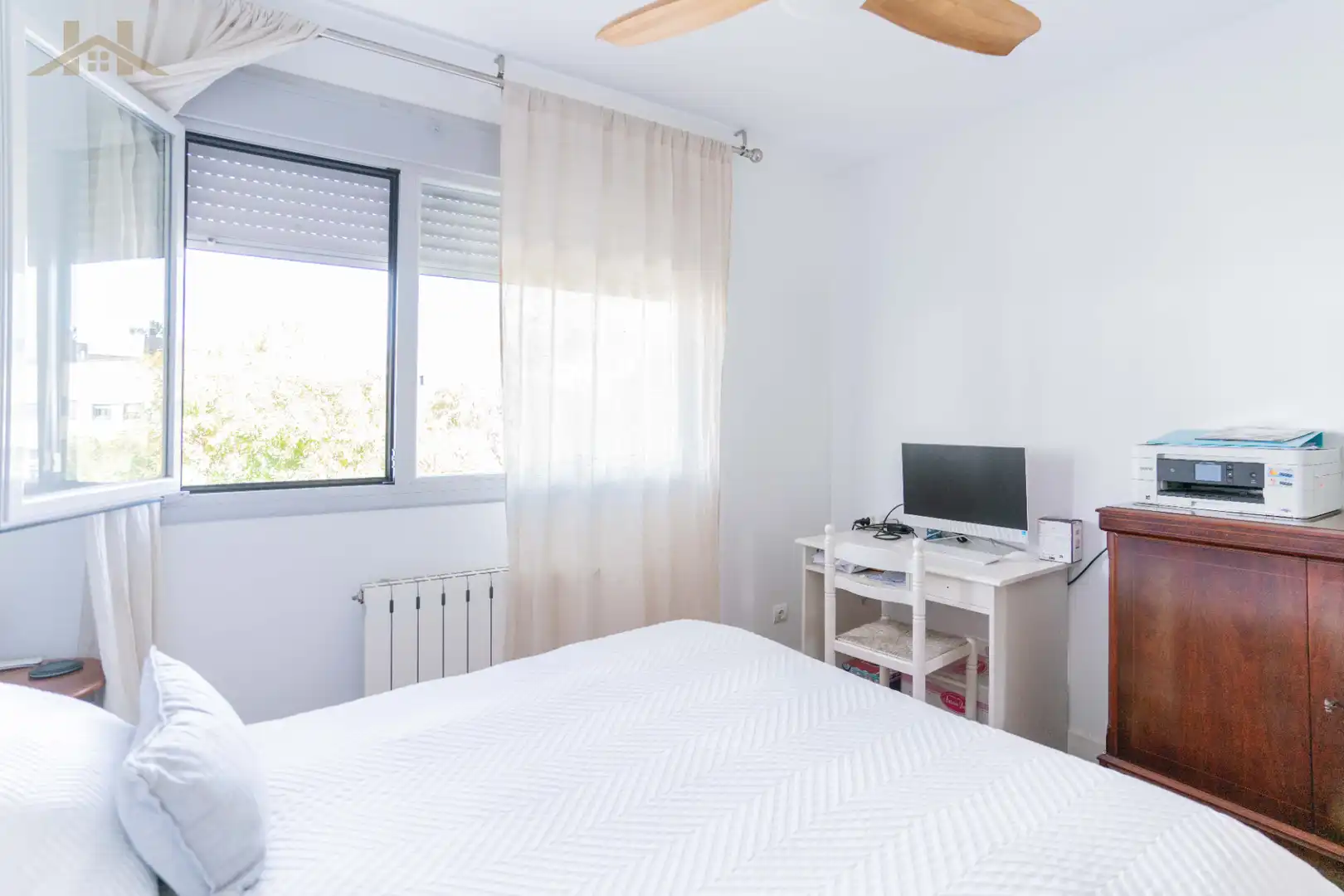 Habitación de Casa adosada en venta en Torrejón de Ardoz con Amueblado
