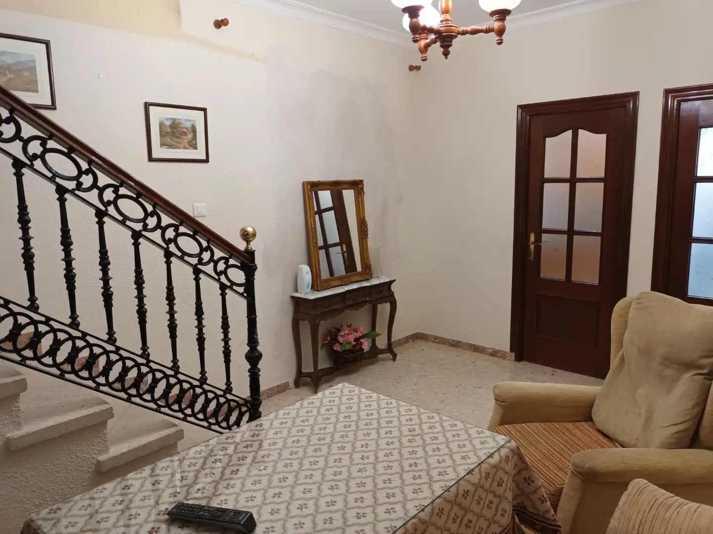 Houses for sale in Utrera  with Air Conditioner, Terrace and Balcony