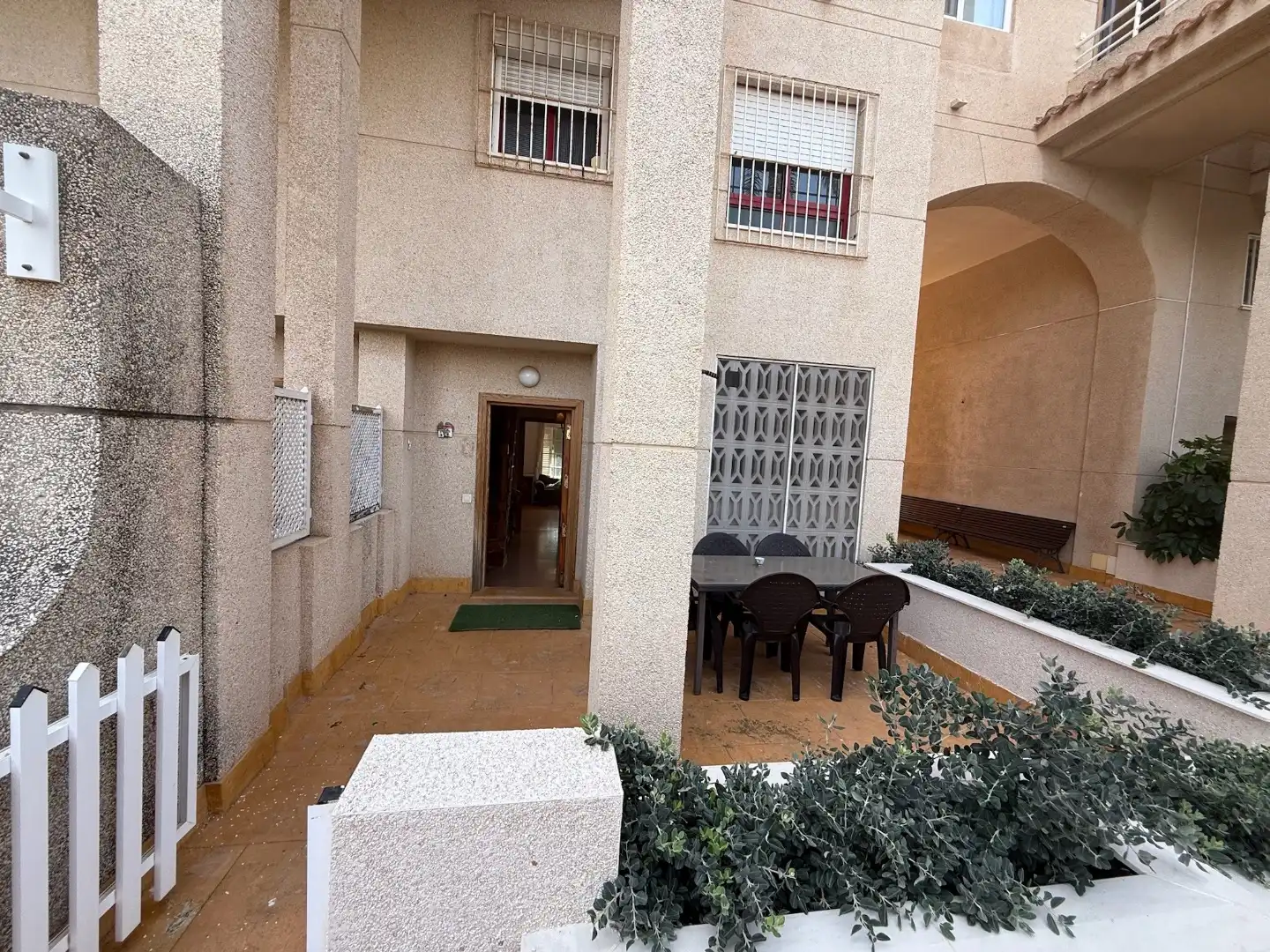 Ground floor with pool for sale in Carrer de Gastón Castelló 4, imagen 3