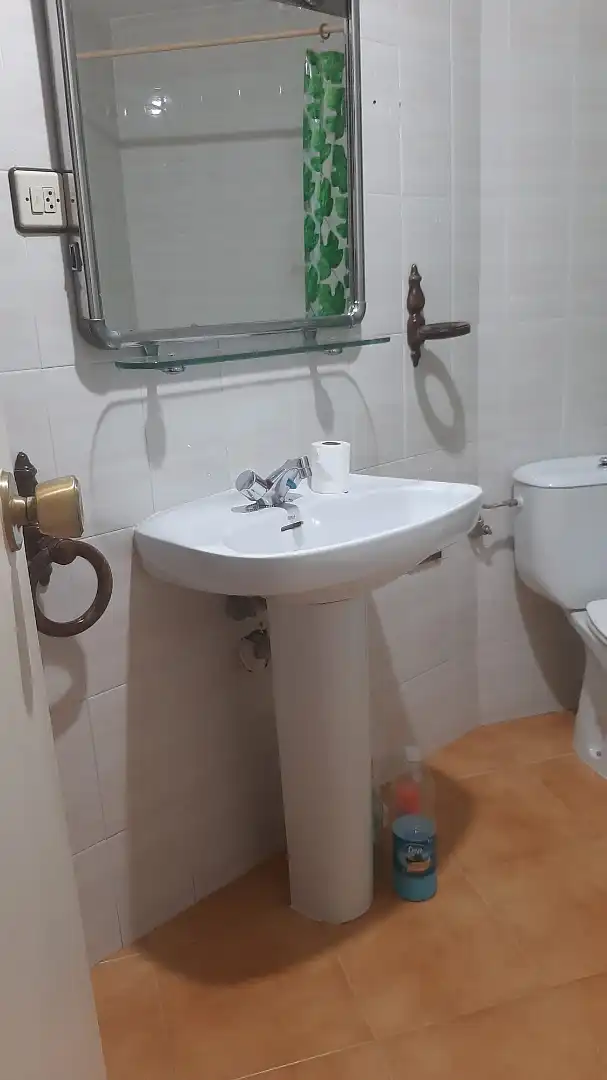 Badezimmer von Wohnung zum Verkauf in Zaragoza