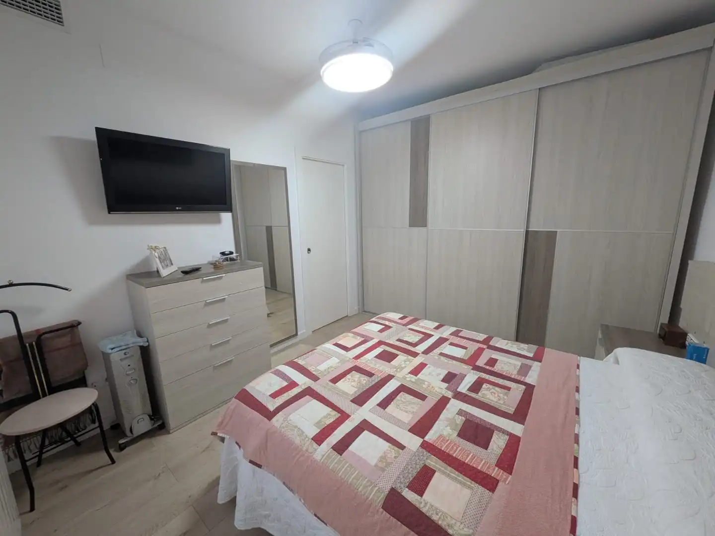 Bedroom of Flat for sale in Sant Joan Despí  with Air Conditioner, Heating and Parquet flooring