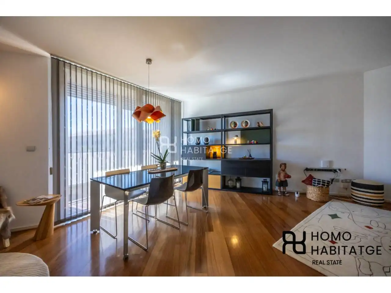 Vista exterior de Piso en venta en Sabadell con Aire acondicionado, Calefacción y Balcón