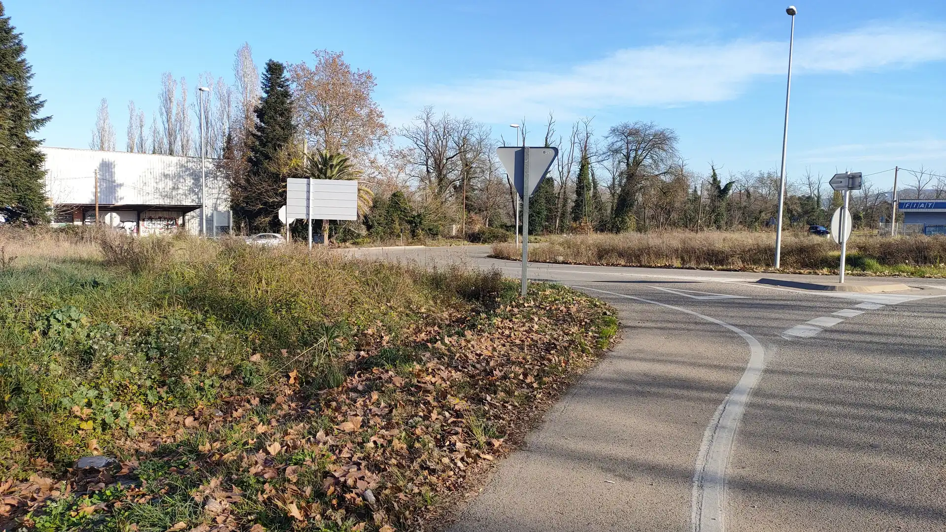 Fabrikhallen zur Miete in Bescanó