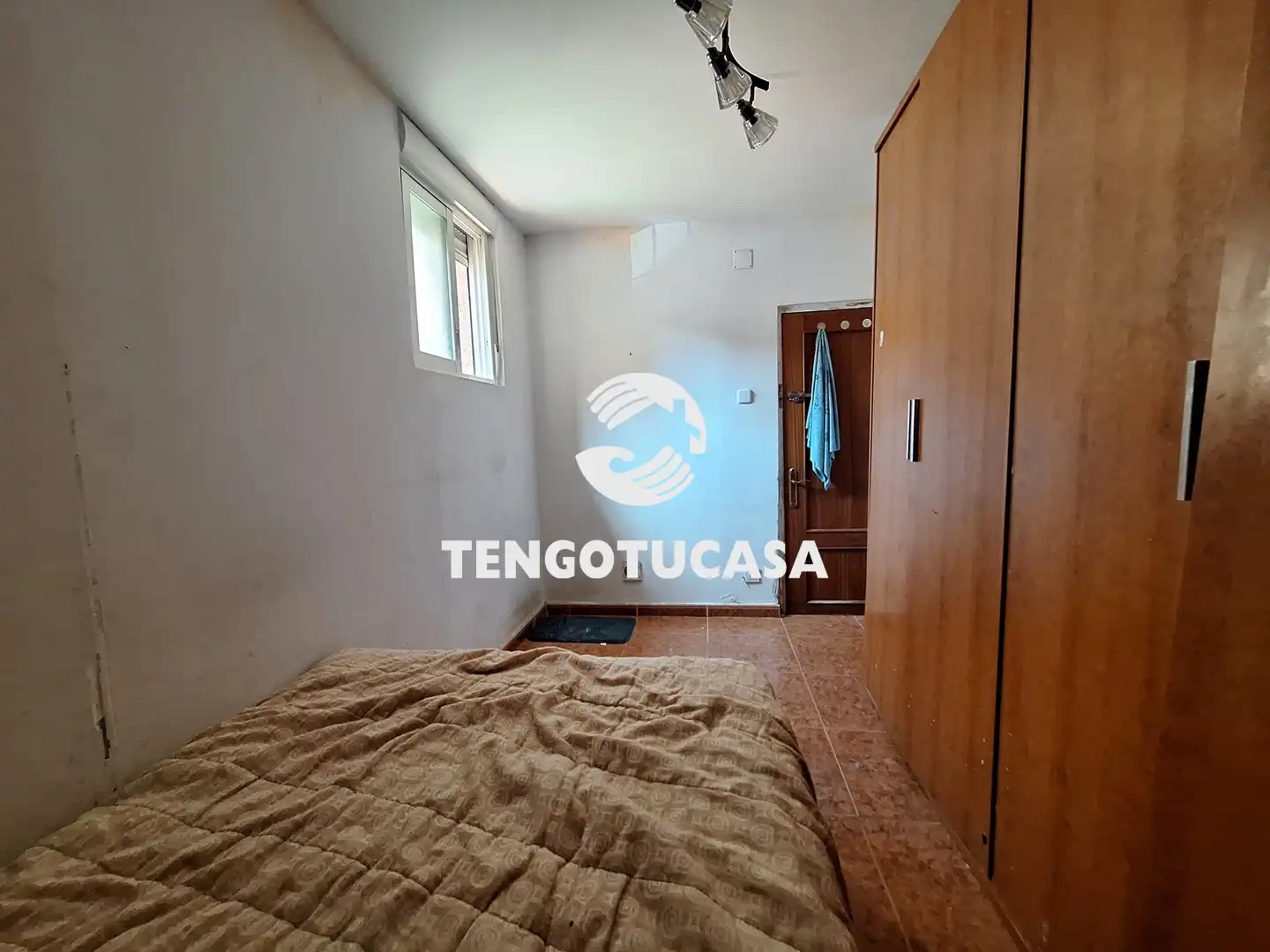 Habitación de Piso en venta en Madrid con Amueblado y Horno