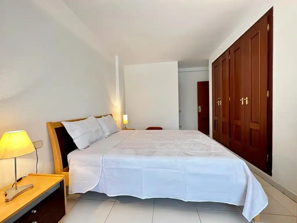 Habitación de Apartamento de alquiler en Tossa de Mar con Aire acondicionado, Jardín privado y Terraza