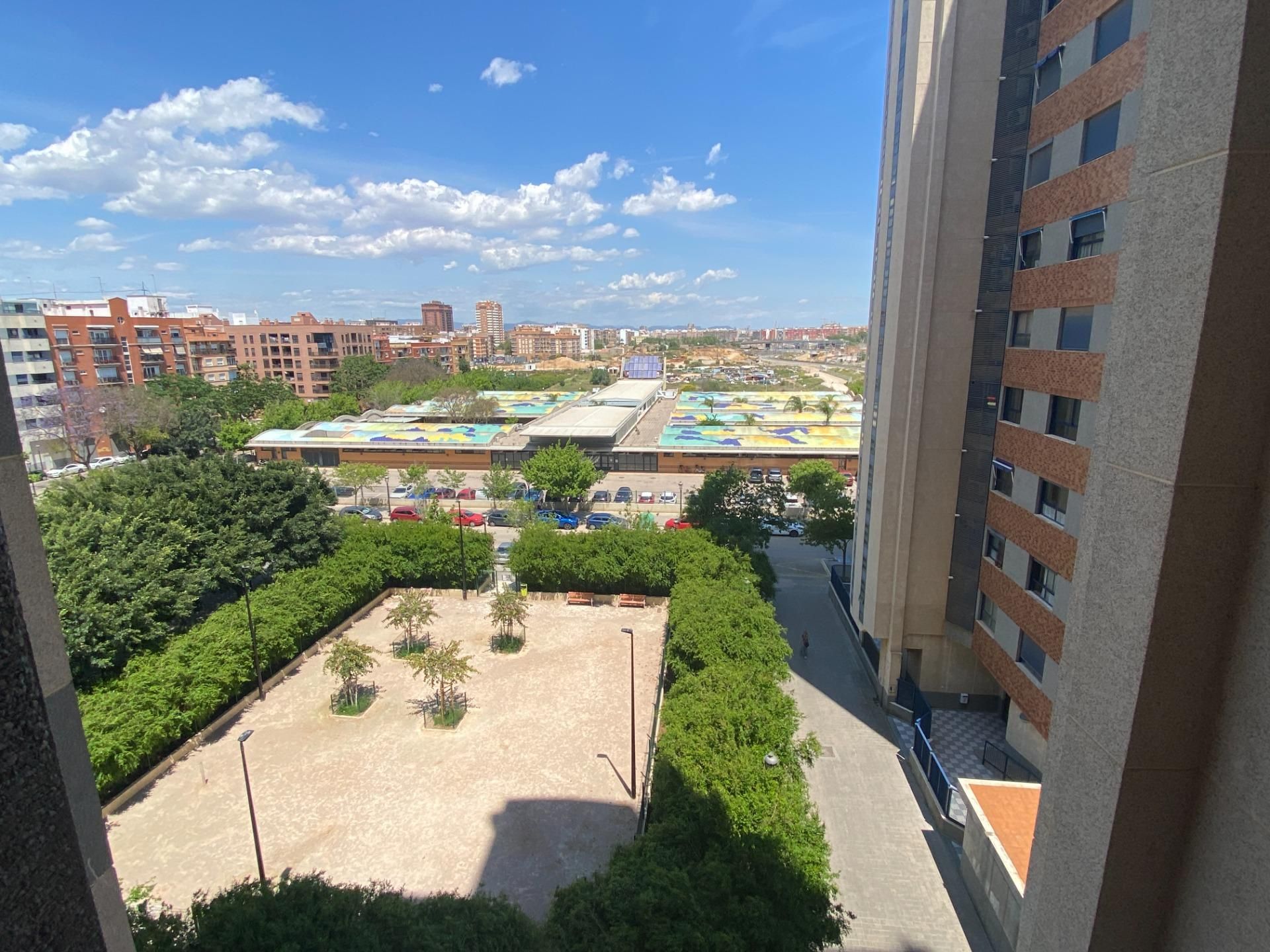 Vista exterior de Pis en venda en  Valencia Capital amb Aire condicionat, Calefacció i Jardí privat