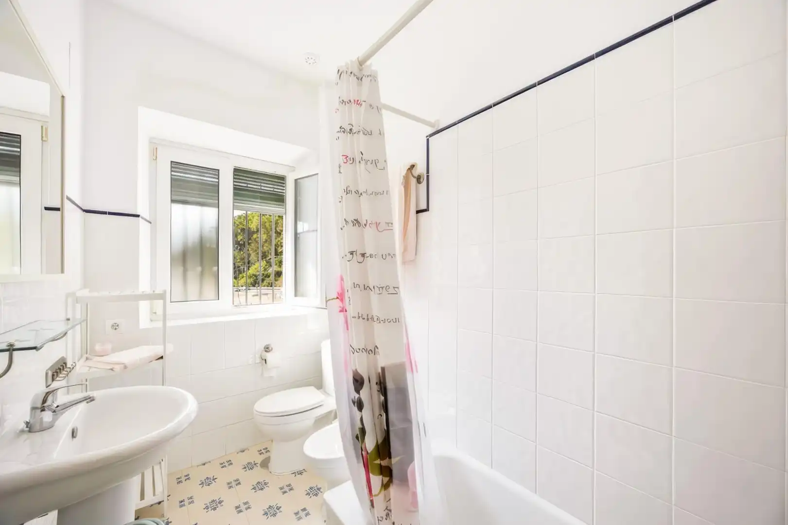 Badezimmer von Haus oder Chalet zum Verkauf in Vejer de la Frontera mit Privatgarten, Terrasse und Möbliert